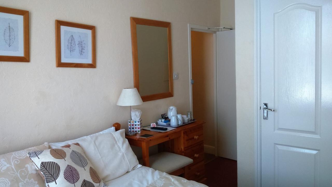 Fosters Guest House Weymouth Extérieur photo